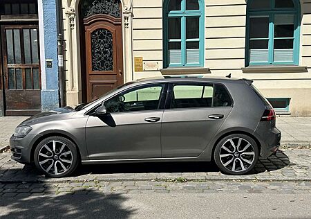 VW Golf Volkswagen 1.4 TSI ACT BlueMotion TechnologyHighline
