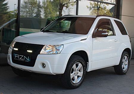 Suzuki Grand Vitara 1.6 Ltr. City 4x4 mit Navi+AHK