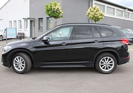BMW X1 xDrive 20i Advantage Aut.+LED+Sportsitz+DAB+Hifi+