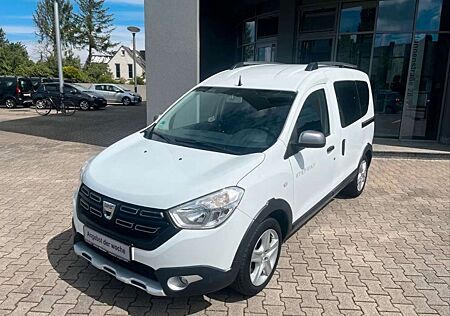 Dacia Dokker Stepway Celeb. CAMPER *SHZ,AHK,PDCh,RFK*