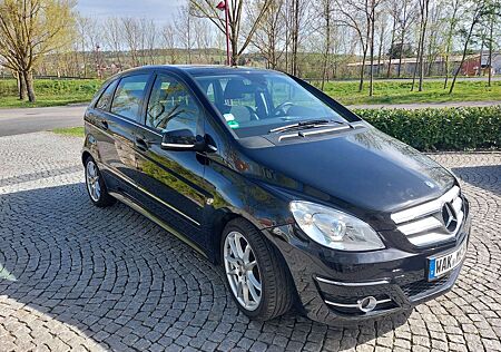 Mercedes-Benz B 170 BlueEFFICIENCY