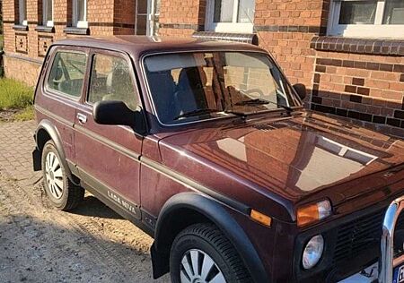 Lada Niva 1.7i 4x4 LPG / Benzin