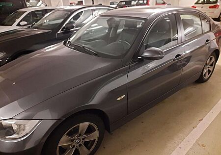 BMW 320i 320 Aut.