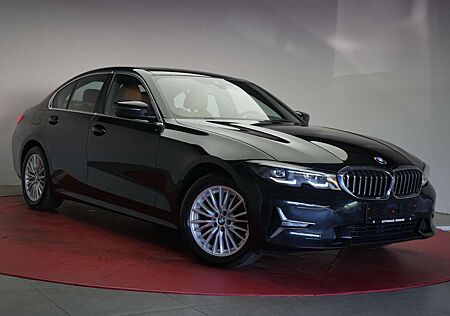 BMW 320 d xDrive Luxury Line Leder/Temp/Kamera/Virtu