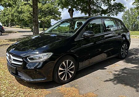 Mercedes-Benz B 250 e 1. Hand 2J Garantie Batterie Garantie MBUX