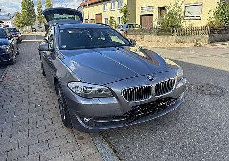 BMW 520d 520 Touring Aut. Modern Line