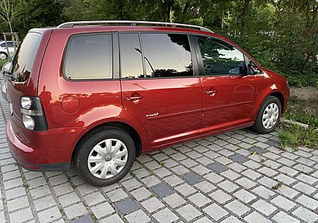 VW Touran Volkswagen 1.4 TSI DSG Freestyle