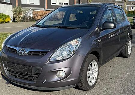 Hyundai i20 1.2 AHK, Klima, Gepflegt