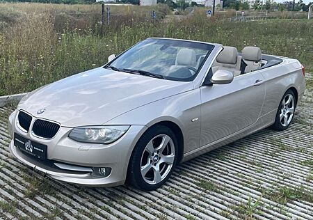 BMW 320 d Cabrio LCI/XENON/NAVI/SHZ/PDC/TEMPOMAT