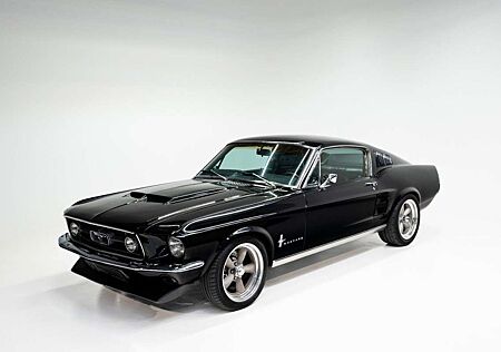 Ford Mustang 390GT *RESTAURIERT*