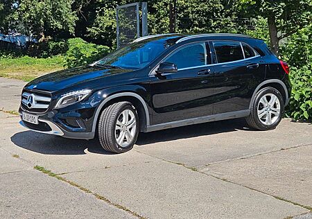 Mercedes-Benz GLA 220 GLA -Klasse d Score