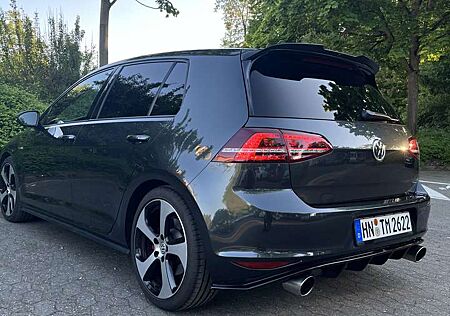 VW Golf GTI Volkswagen GTI BMT