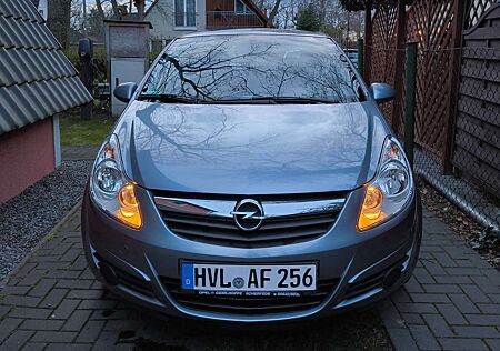 Opel Corsa 5-Türer 1.4 16V Edition