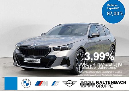 BMW 530 e xDrive Touring M-Sport Pro AHK PANO B&W