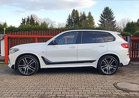 BMW X5 M X5 M50d Performance PANO STAND LUFT SOFTCLOSE KEYLESS MASSAGE KAM LASER B&O