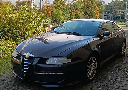 Alfa Romeo GT 1.9 JTD 16V M-Jet Distinctive 150PS Novitec Tuning