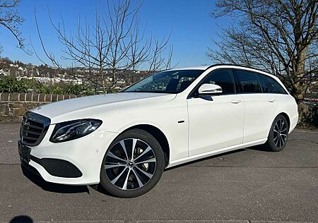 Mercedes-Benz E 300 de T 9G-TRONIC LED/Navi/Standheizung/Alu18"