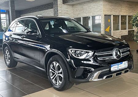 Mercedes-Benz GLC 220 d 4Matic*AHK*Navi*LED*Tempomat*R.Cam*SHZ