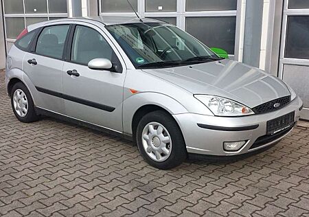 Ford Focus 1,6l 5-türer