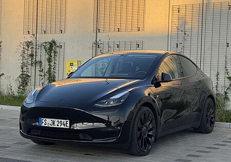 Tesla Model Y Performance AHK, KW V3, USS, 8fach, elkt Frunk