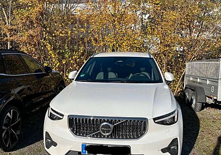 Volvo XC 40 XC40 B3 Benzin 2WD Core DKG/360°/BLIS/Pixel/19"