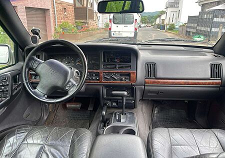 Jeep Grand Cherokee 5.2 Limited