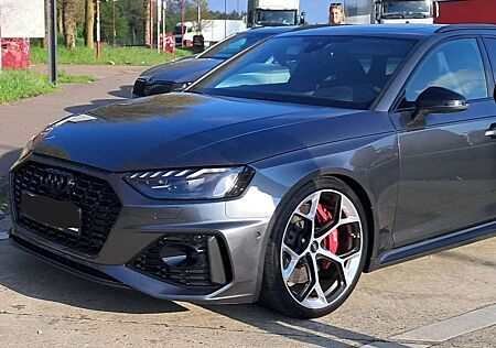 Audi RS4 RS 4 Competition Plus