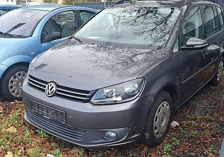 VW Touran Volkswagen 1.6 TDI DPF Comfortline