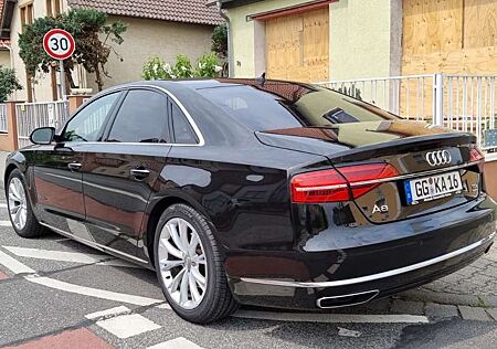 Audi A8 3.0 TDI DPF quattro tiptronic