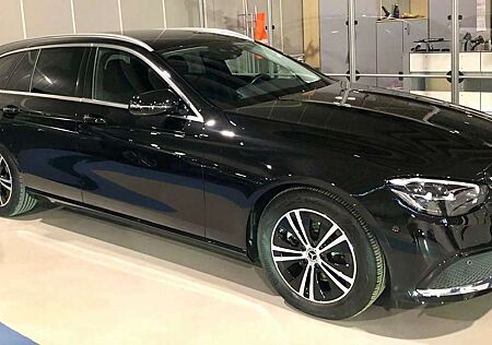 Mercedes-Benz E 220 d 4Matic T 9G-TRONIC