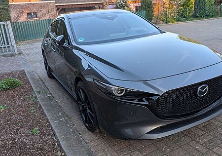 Mazda 3 SKYACTIV-X 2.0 M-Hybrid Selection, Bose, Design