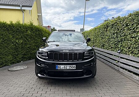 Jeep Grand Cherokee SRT