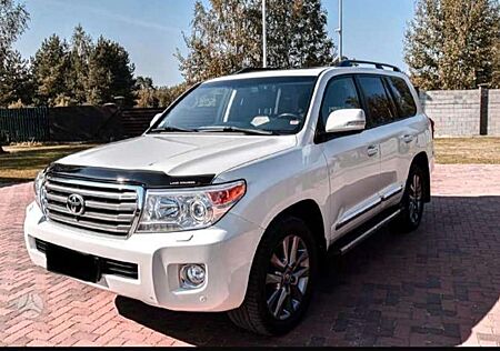 Toyota Land Cruiser -