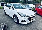 Hyundai i20 Select/8fach bereift/Bluetooth