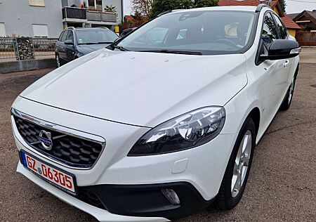 Volvo V40 Cross Country Kinetic *TÜV+SERVICE FAST NEU*