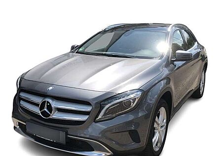 Mercedes-Benz GLA 180 Score*Pano*Bi-Xenon*PDC*Sport-Fahrwerk*