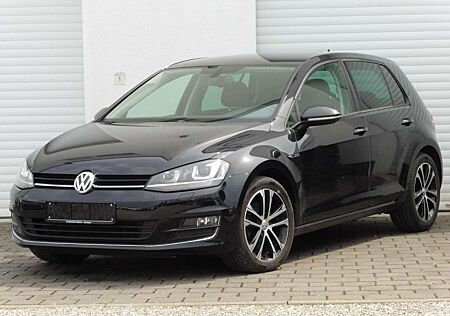 VW Golf Volkswagen 1.6 TDI LOUNGE Bi-Xenon Navi CarPlay 17"