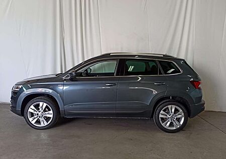 Skoda Karoq CLEVER 1.0 TSI Navi LED Kamera Kessy LM17 PDC SHZ