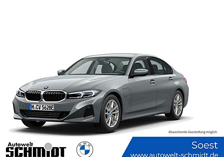 BMW 330 e Limousine / NP= 71.050,- / Adapt. LED /