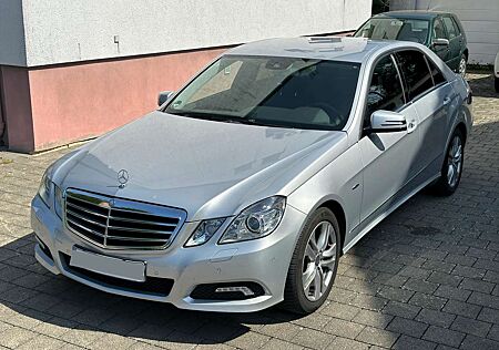 Mercedes-Benz E 220 E-Klasse Diesel CDI DPF BlueEFFICIENCY Automatik Avantgarde