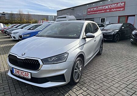 Skoda Fabia 1,0 TSI Sondermodell TOUR + Klima + LED + PDC + Si