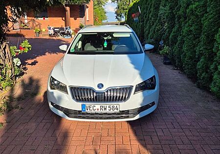 Skoda Superb Combi 2.0 TDI DSG Ambition