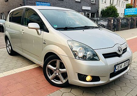Toyota Corolla Verso 2.2 D kamera 7.Sitzer Klimaaut.