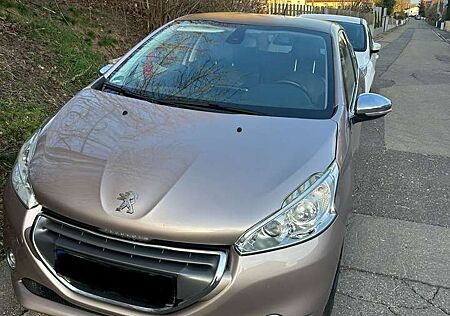 Peugeot 208 95 VTI Allure