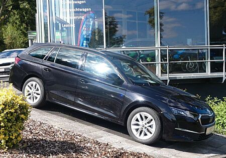 Skoda Octavia Combi 1.5 TSI Selection, RF Kamera, LED