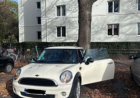 Mini ONE TÜV 7/2027- 2. Hand- gepflegt