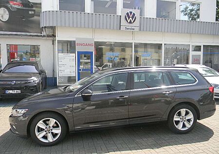 VW Passat Variant gebraucht kaufen VW Passat Variant Volkswagen Business 4Motion 2,0 TDI DSG AHK