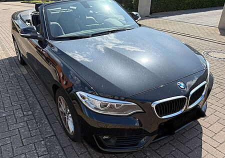 BMW 220i 220 Cabrio Advantage