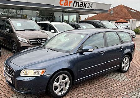 Volvo V50 D2 Momentum 1-Hand Scheckheft