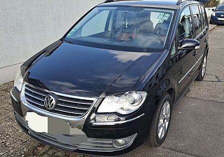 VW Touran Volkswagen 2.0 TDI DPF DSG Highline